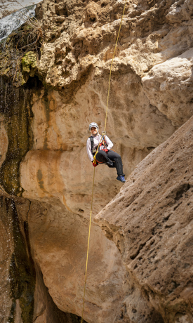 النزول بالحبال